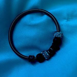 this a pandora that was given to me as a peace offering i don’t want !